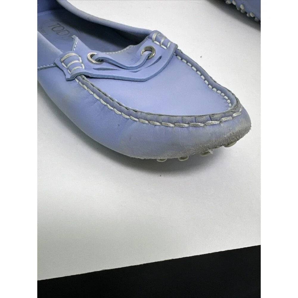 Tod’s light blue leather penny loafers Contrast Stitching Women’s Sz 9 Non Slip